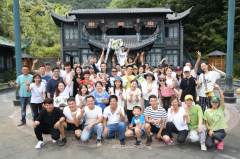 《一夜新娘》横店圆满杀青,让甜宠爱恋在精彩